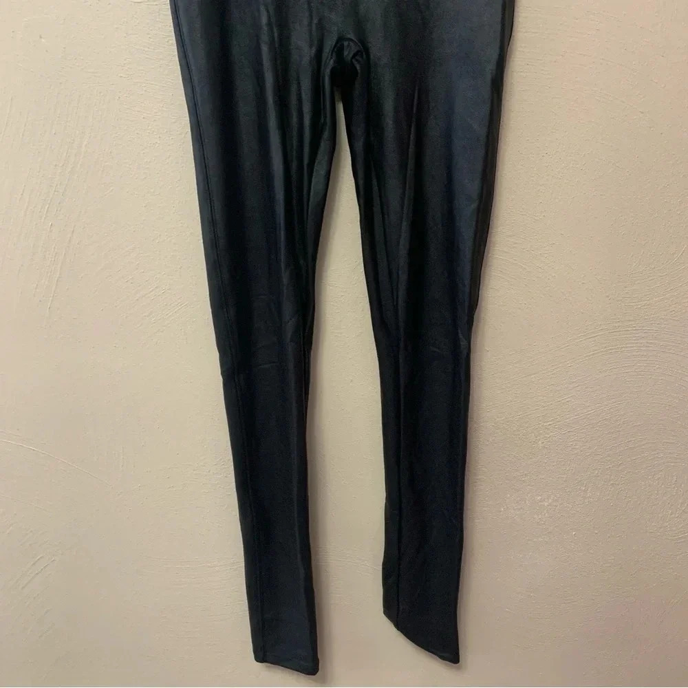 Spanx Faux Leather Leggings in Black Size Medium Petite - Picture 4 of 14